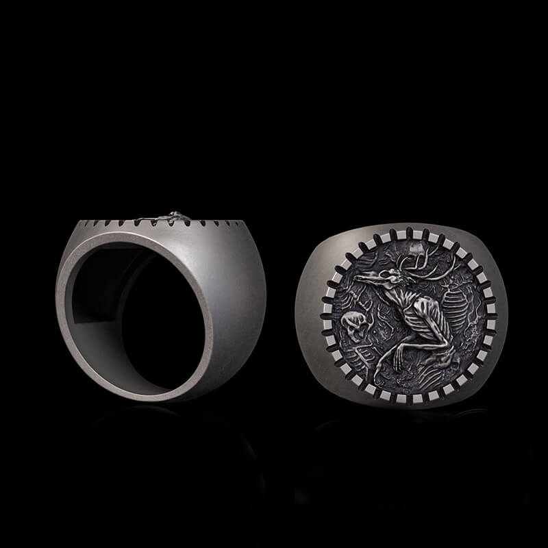 Vintage Wendigo Skeleton Sterling Silver Ring | RoyalLuster.com