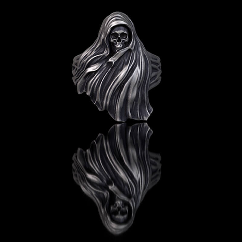 Gothic Cape Skull Sterling Silver Ring | RoyalLuster.com