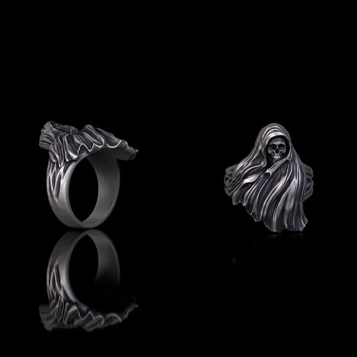 Gothic Cape Skull Sterling Silver Ring | RoyalLuster.com