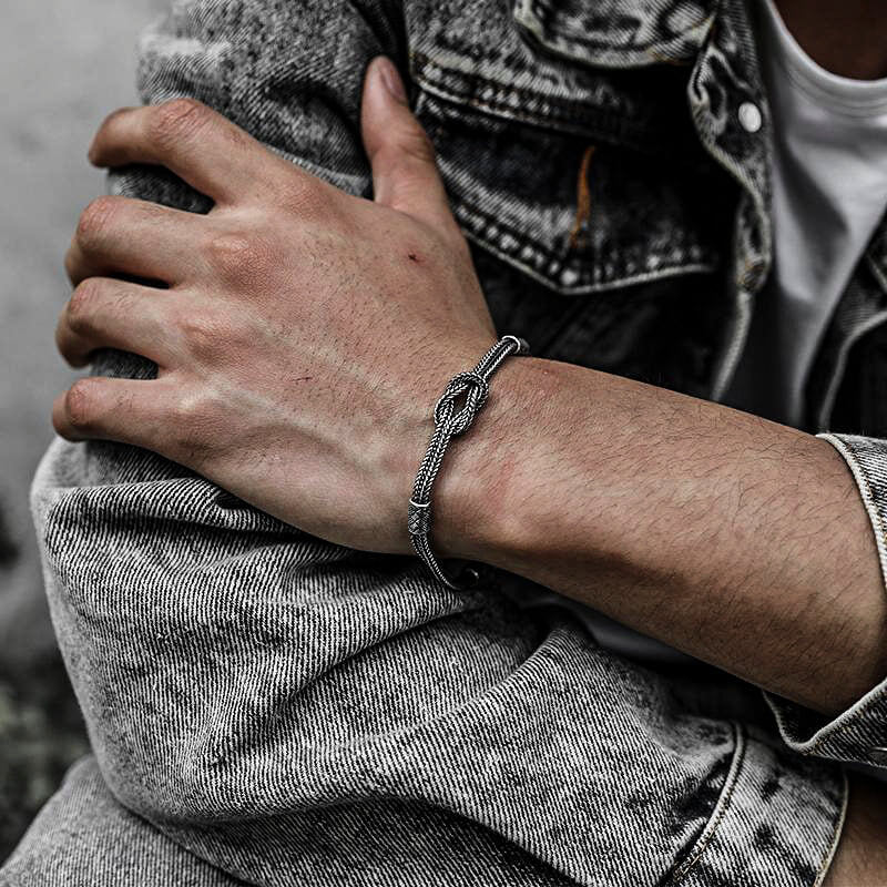 Handmade Knot 925 Sterling Silver Men's Bracelet 02 | RoyalLuster.com