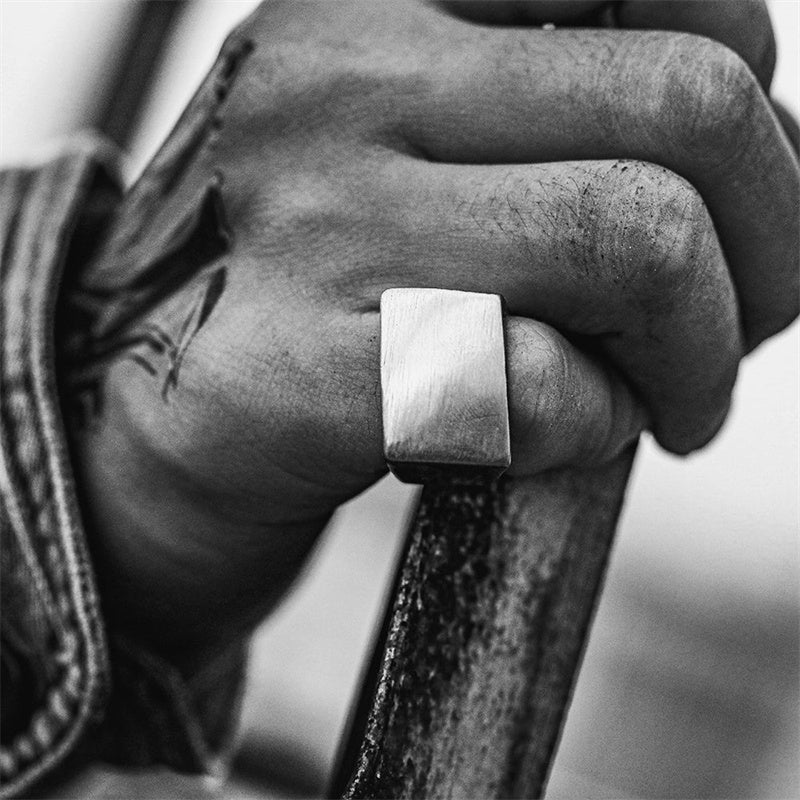 Irregular 925 Sterling Silver Minimalist Ring 04 | RoyalLuster.com