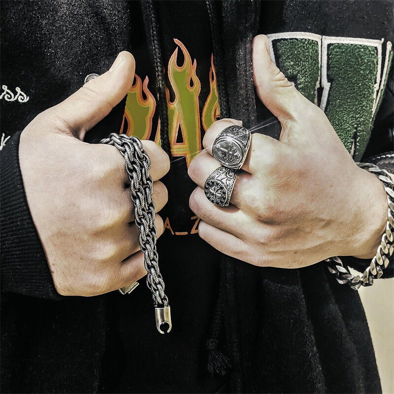 Obsidian Crusader 925 Sterling Silver Men's Ring 02 | RoyalLuster.com