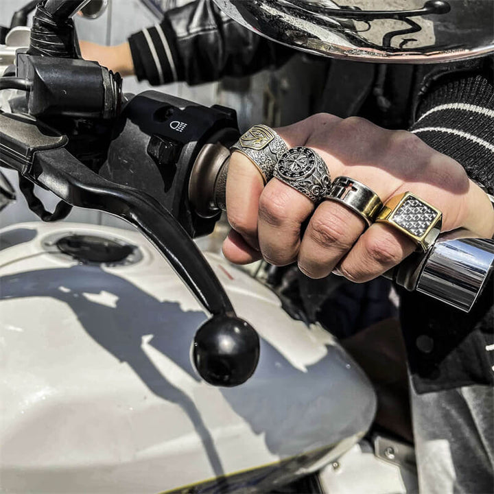 Obsidian Crusader 925 Sterling Silver Men's Ring 03 | RoyalLuster.com
