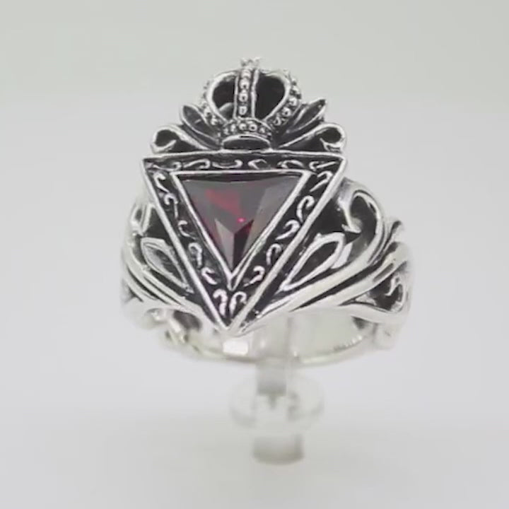 Vintage Triangle Crown 925 Sterling Silver Ring 04 | RoyalLuster.com