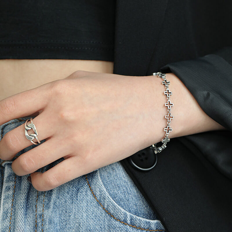 Vintage Cross 925 Sterling Silver Bracelet 02 | RoyalLuster.com