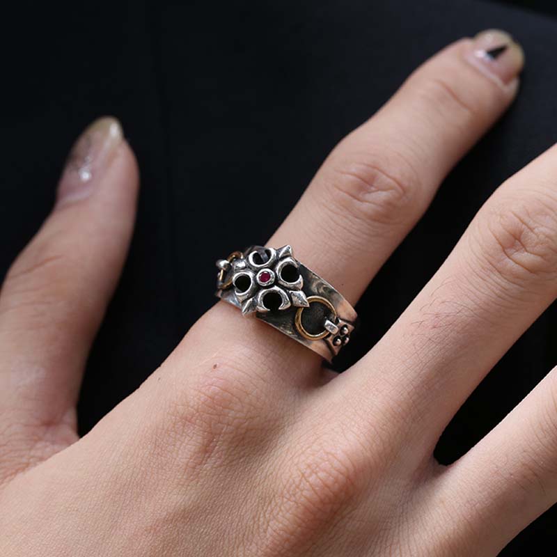 Vintage Cross Red Zirconia 925 Sterling Silver Ring 02 | RoyalLuster.com