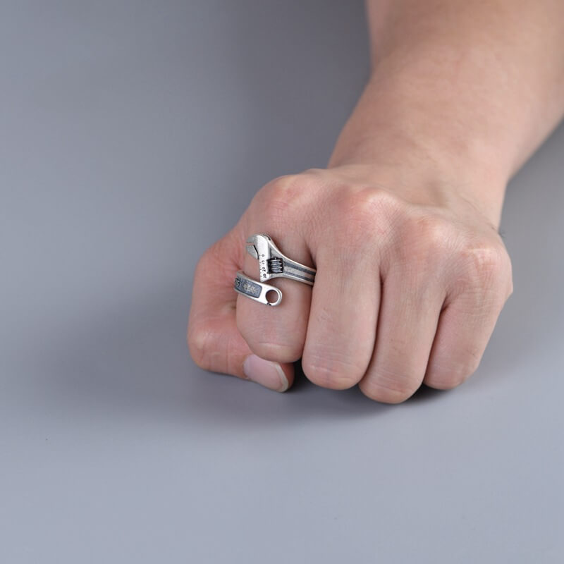 Vintage Wrench Shaped 925 Sterling Silver Ring 02 | RoyalLuster.com