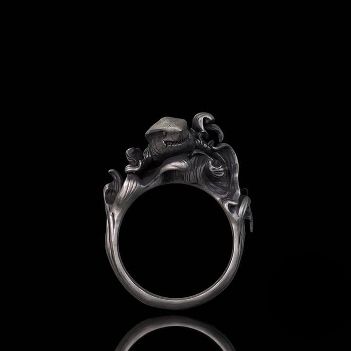 Vintage Fierce Shark Ocean Wave Sterling Silver Ring