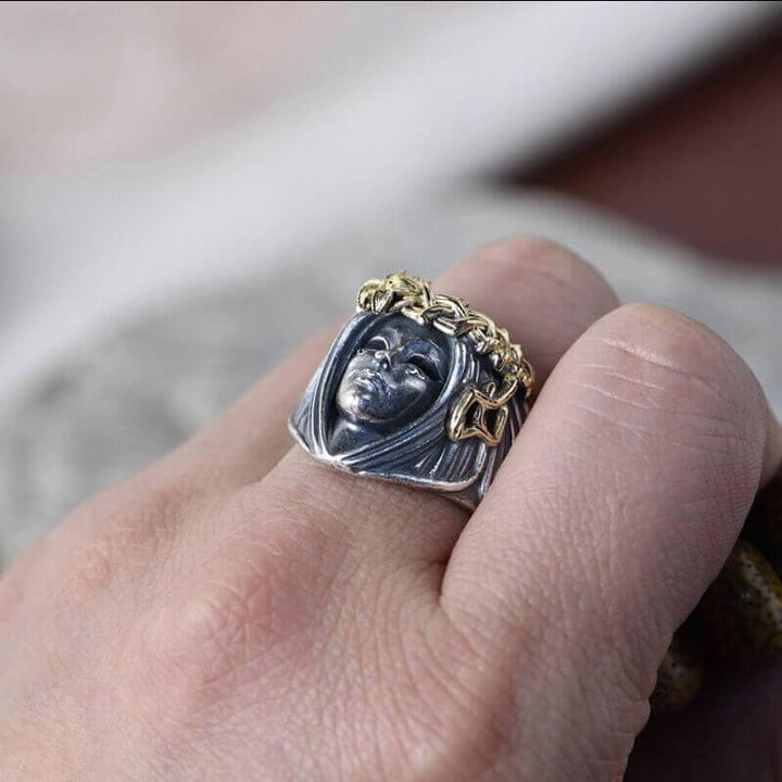 Vintage Goddess 925 Sterling Silver Ring