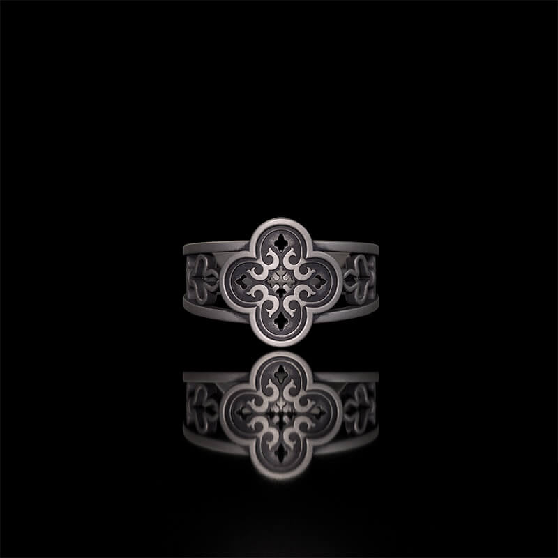 Vintage Hollow Floral Pattern Sterling Silver Ring | RoyalLuster.com