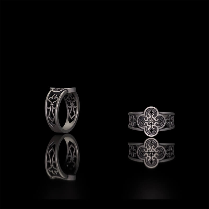 Vintage Hollow Floral Pattern Sterling Silver Ring | RoyalLuster.com