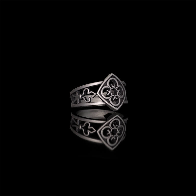 Vintage Hollow Floral Pattern Sterling Silver Ring | RoyalLuster.com