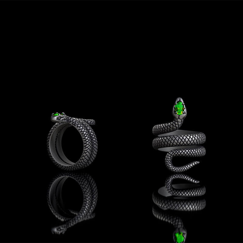 Zircon-set Coiled Snake Sterling Silver Ring | RoyalLuster.com