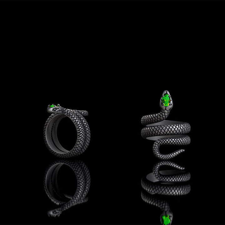 Zircon-set Coiled Snake Sterling Silver Ring | RoyalLuster.com